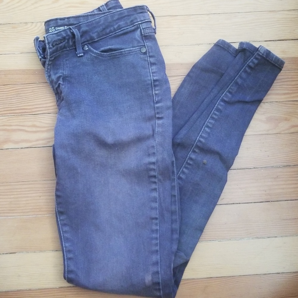 Levis 25 Demi Curve Jeans